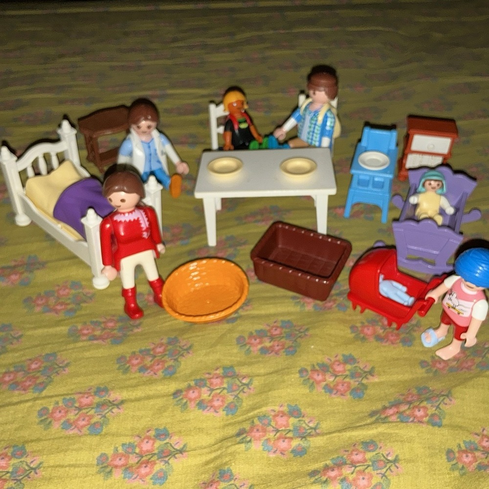 Playmobil Dollhouse Furniture & People Lot Of 25 Chairs Bed Baby Kids Vintage